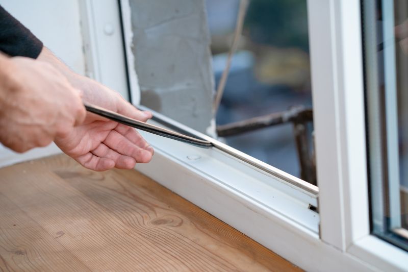 Sealing and Insulating Glass